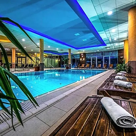 Отель Balneo Zsori Thermal & Wellness Мезёкёвешд